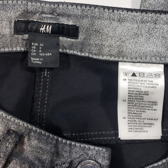H&M Silver Metallic Wax Sheen Skinny Ankle Jeans Size 6 Gray Zip Ankle Stretchy - Picture 8 of 11